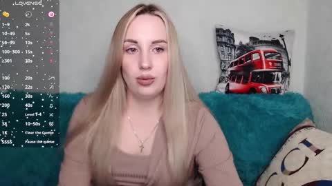 Monika online show from 10/04/25, 12:14