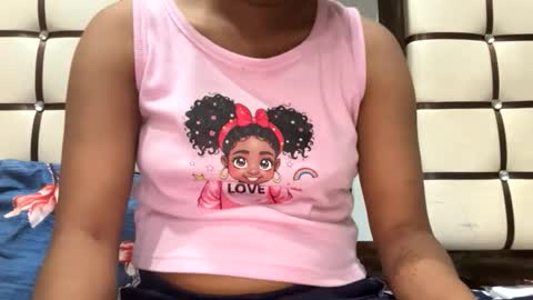 monika_reddy62 online show from 10/03/25, 04:31