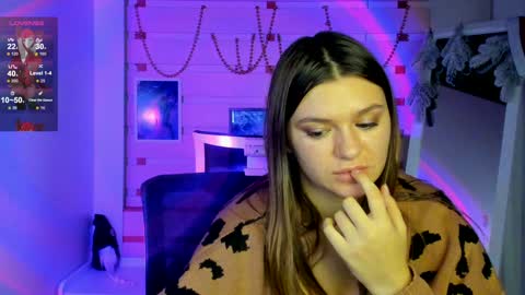 Snapshot of monika_youu chatting on 12/11/24, 04:18 Monika online show from 12/11/24, 04:18