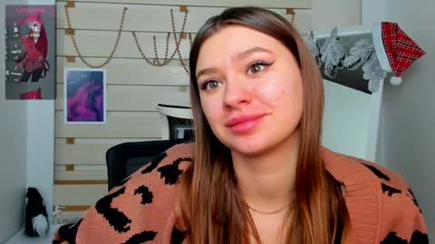 Snapshot of monika_youu chatting on 12/13/24, 08:15 Monika online show from 12/13/24, 08:15