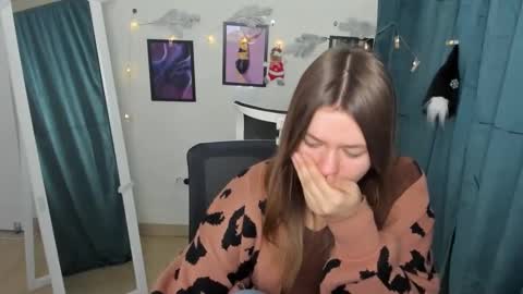 Snapshot of monika_youu chatting on 12/14/24, 07:40 Monika online show from 12/14/24, 07:40