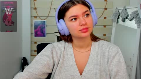 Snapshot of monika_youu chatting on 12/22/24, 07:11 Monika online show from 12/22/24, 07:11