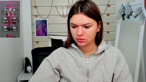 Snapshot of monika_youu chatting on 01/16/25, 01:36 Monika online show from 01/16/25, 01:36