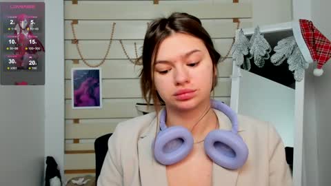 Snapshot of monika_youu chatting on 01/17/25, 06:57 Monika online show from 01/17/25, 06:57