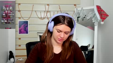 Snapshot of monika_youu chatting on 01/18/25, 08:31 Monika online show from 01/18/25, 08:31