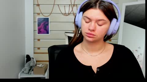 Snapshot of monika_youu chatting on 01/23/25, 07:00 Monika online show from 01/23/25, 07:00