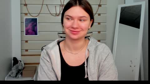 Snapshot of monika_youu chatting on 01/27/25, 07:13 Monika online show from 01/27/25, 07:13