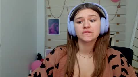 Snapshot of monika_youu chatting on 02/26/25, 02:03 Monika online show from 02/26/25, 02:03