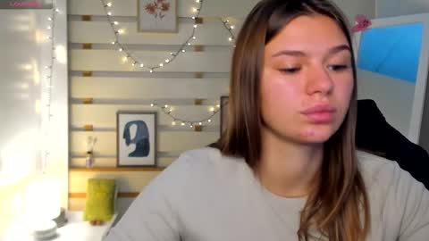 Snapshot of monika_youu chatting on 10/04/25, 12:58 Monika online show from 10/04/25, 12:58