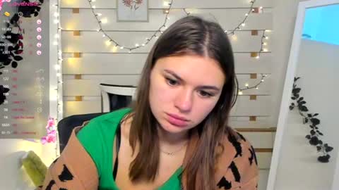 Snapshot of monika_youu chatting on 11/15/25, 01:40 Monika online show from 11/15/25, 01:40