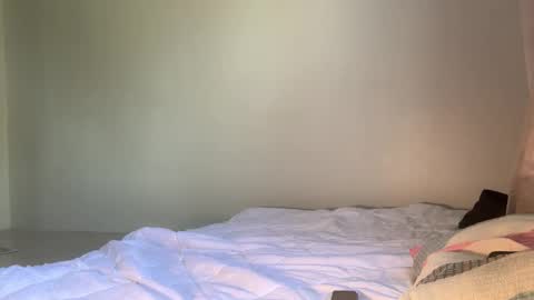 isay online show from 02/08/26, 05:33