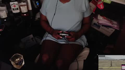 Snapshot of moniquemiles chatting on 06/20/26, 07:44 Monique Miles online show from 06/20/26, 07:44