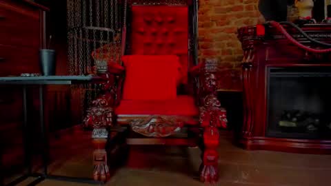 Snapshot of moniqueresse chatting on 11/26/25, 02:18 Monique C online show from 11/26/25, 02:18