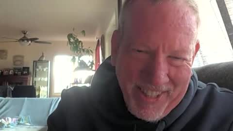 Snapshot of monkeedance chatting on 12/15/24, 08:25 Monkee Dance online show from 12/15/24, 08:25