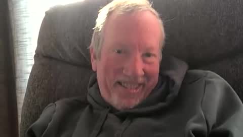 Snapshot of monkeedance chatting on 11/26/25, 09:38 Monkee Dance online show from 11/26/25, 09:38