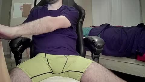 monkey_4u online show from 10/03/25, 11:57