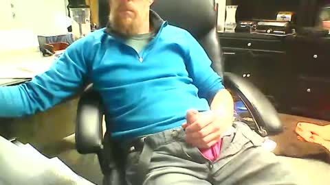 Snapshot of monkeypants0 chatting on 11/17/25, 05:41 monkeypants0 online show from 11/17/25, 05:41