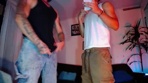 Snapshot of monnojones chatting on 03/15/26, 01:33 monnojones online show from 03/15/26, 01:33