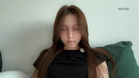 Snapshot of monnymoonn chatting on 06/05/26, 08:31 Mary online show from 06/05/26, 08:31