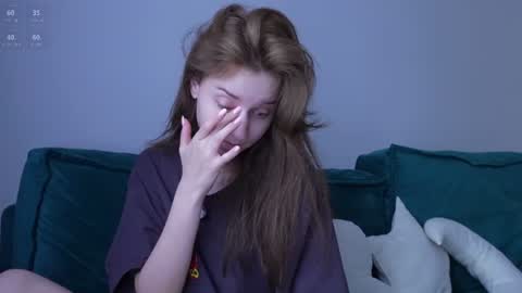 Snapshot of monnymoonn chatting on 07/28/26, 09:15 Mary online show from 07/28/26, 09:15