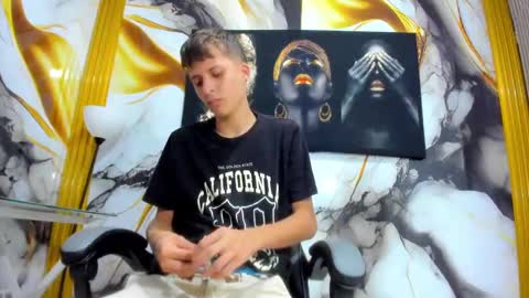 mono_blonde online show from 09/18/25, 07:49