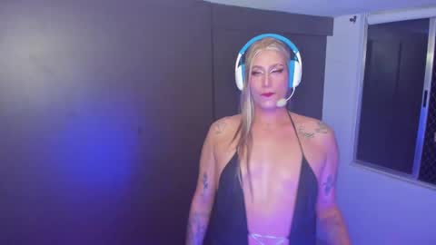 Snapshot of monojuan06 chatting on 01/10/25, 01:32 veronika ind online show from 01/10/25, 01:32