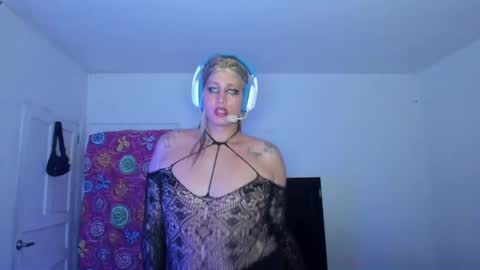 Snapshot of monojuan06 chatting on 03/04/25, 10:38 veronika ind online show from 03/04/25, 10:38