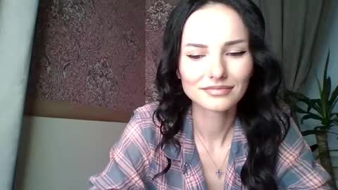 Snapshot of monparis_dream chatting on 10/10/25, 02:27 monparis_dream online show from 10/10/25, 02:27