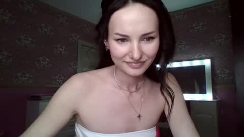 Snapshot of monparis_dream chatting on 10/26/25, 01:39 monparis_dream online show from 10/26/25, 01:39