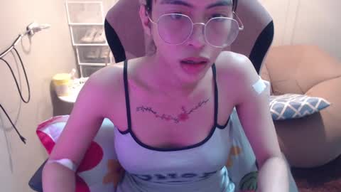 ELYSE A SIMPLE GIRL online show from 02/22/25, 01:57