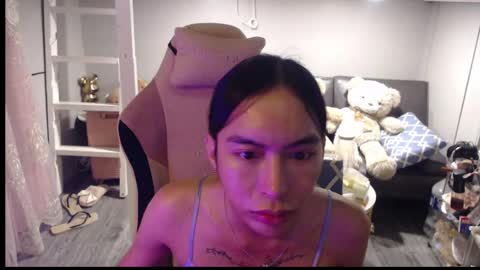 Snapshot of monstercockselfsuck chatting on 04/24/26, 11:45 ELYSE A SIMPLE GIRL online show from 04/24/26, 11:45