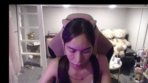 Snapshot of monstercockselfsuck chatting on 05/08/26, 11:04 ELYSE A SIMPLE GIRL online show from 05/08/26, 11:04