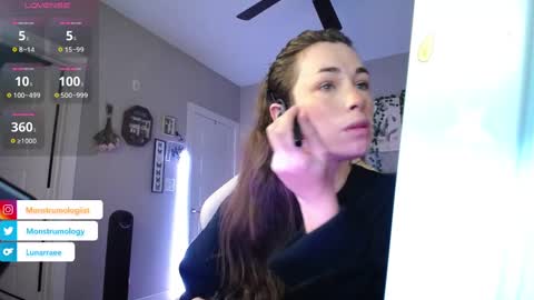 Lydia Mooney online show from 12/11/24, 01:26