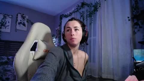 Lydia Mooney online show from 12/28/24, 01:29