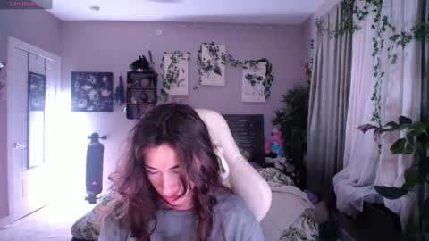 Lydia Mooney online show from 01/11/25, 01:27