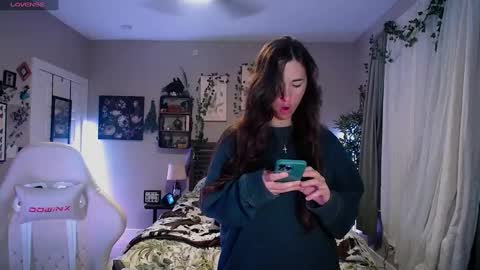 Lydia Mooney online show from 02/04/25, 12:51