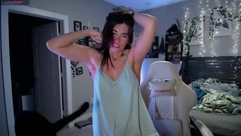 Lydia Mooney online show from 03/01/25, 01:11