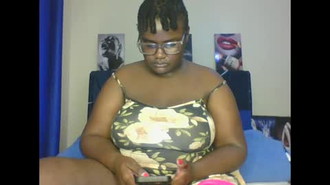 Snapshot of montel22 chatting on 03/11/25, 01:12 montel22 online show from 03/11/25, 01:12