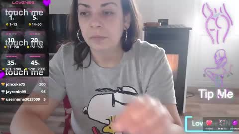 Snapshot of montserrat123 chatting on 02/27/25, 10:59 Monse online show from 02/27/25, 10:59