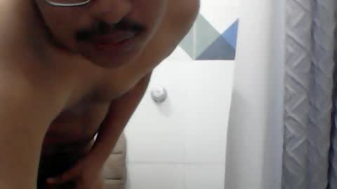 Snapshot of monty326 chatting on 12/31/24, 03:42 monty326 online show from 12/31/24, 03:42