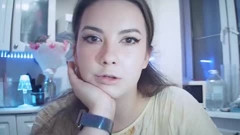 moodiemira online show from 10/06/25, 03:09