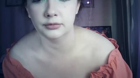 Snapshot of moodiemira chatting on 06/26/26, 05:50 moodiemira online show from 06/26/26, 05:50