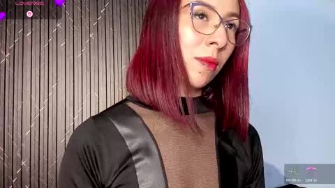 Snapshot of moolly_evanz chatting on 04/18/26, 04:55 moolly_evanz online show from 04/18/26, 04:55