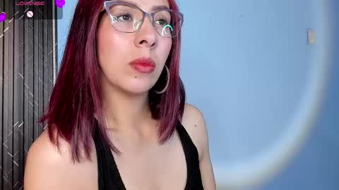 Snapshot of moolly_evanz chatting on 04/25/26, 02:58 moolly_evanz online show from 04/25/26, 02:58