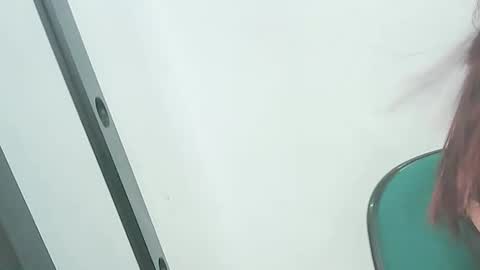 Snapshot of moon_0711 chatting on 11/22/25, 07:18 moon_0711 online show from 11/22/25, 07:18