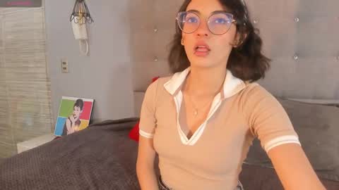 Elizabeth  online show from 09/24/25, 05:16