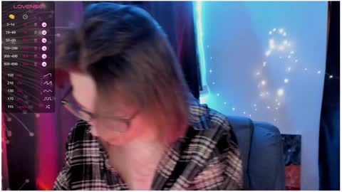 Snapshot of moon__girl chatting on 01/24/25, 08:11 Roxy online show from 01/24/25, 08:11