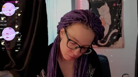 Snapshot of moon__girl chatting on 09/30/25, 09:58 Roxy online show from 09/30/25, 09:58