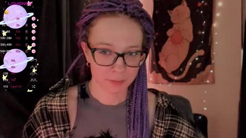 Snapshot of moon__girl chatting on 10/11/25, 06:39 Roxy online show from 10/11/25, 06:39