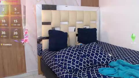 moon_and_fire_ online show from 04/11/26, 07:45